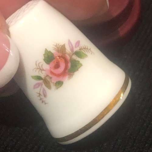 Thimble Royal Albert Lavender Rose