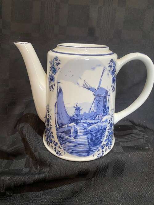 Coffee pot Delft no lid
