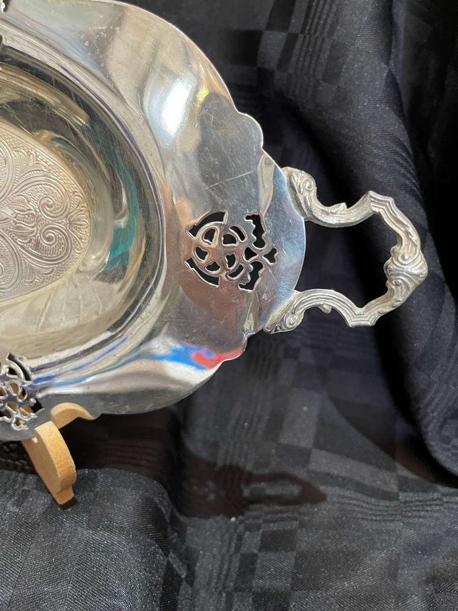 Tray display silver plated