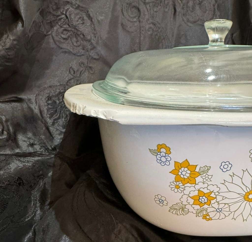 Oven dish Corningware