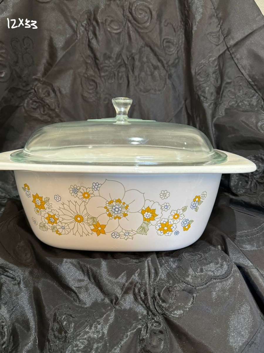 Oven dish Corningware