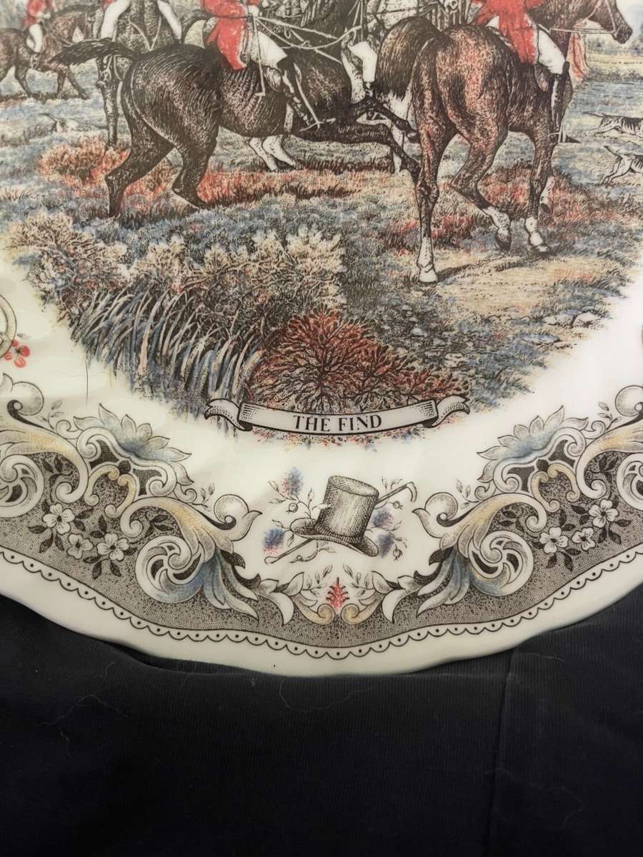 Plate display Churchill The Find