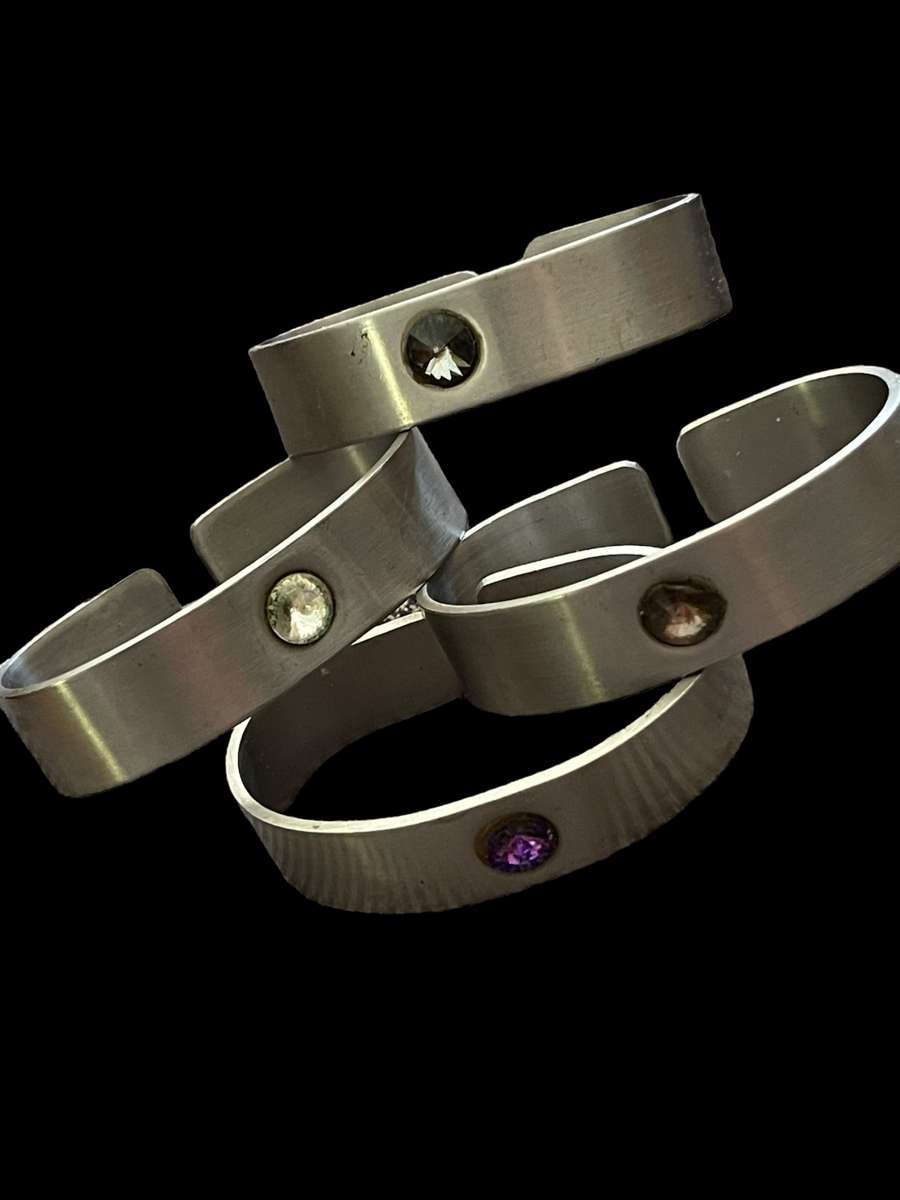 Napkin/serviette holders