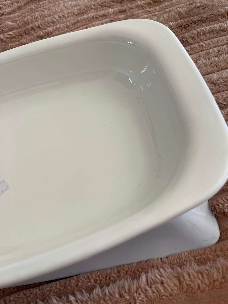 Oven dish Corningware each(C)