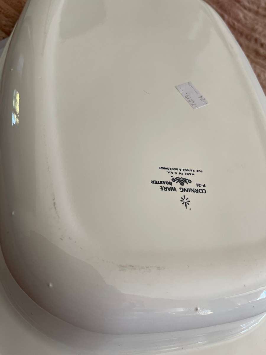 Oven dish Corningware each(C)