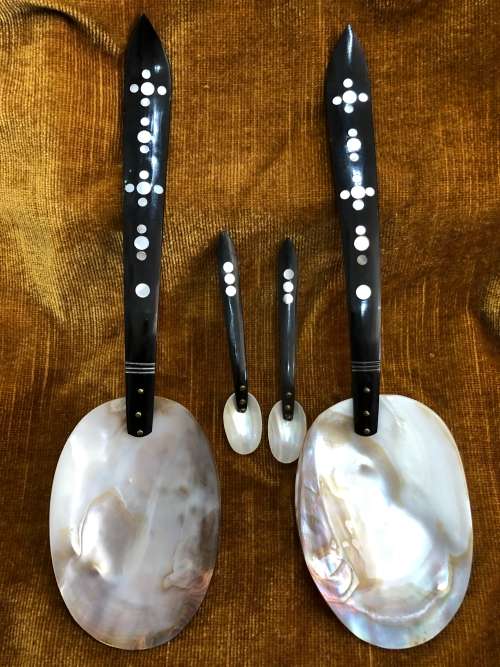 Mother Of Pearl Serving Set(CUT017)