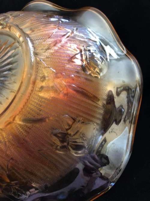 Carnival Glass BowlMAKE OFFER(GLS151)