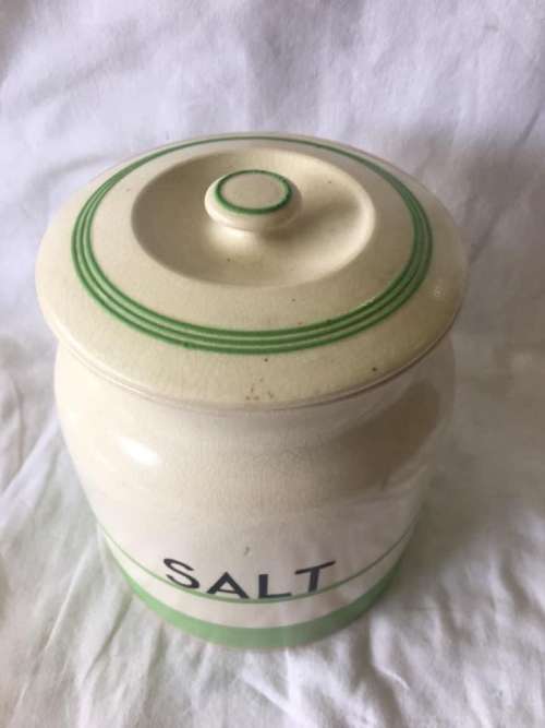 Kleren Kitchen Ware Salt Holder Make Offer