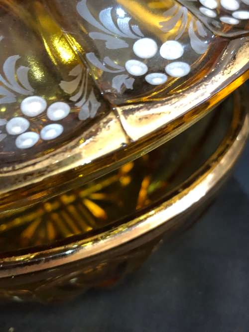 Venetian (?) Lidded BowlMAKE OFFER(GLS143)