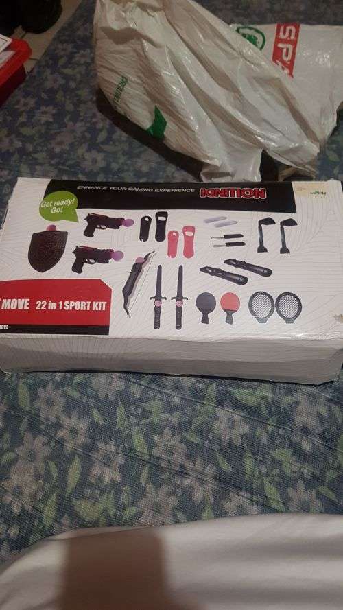 Ps3 slim with 21 games and ps move