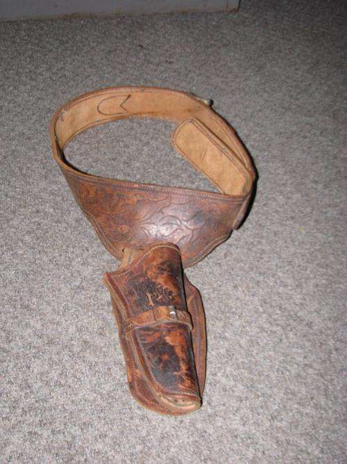 Cowboy style holster