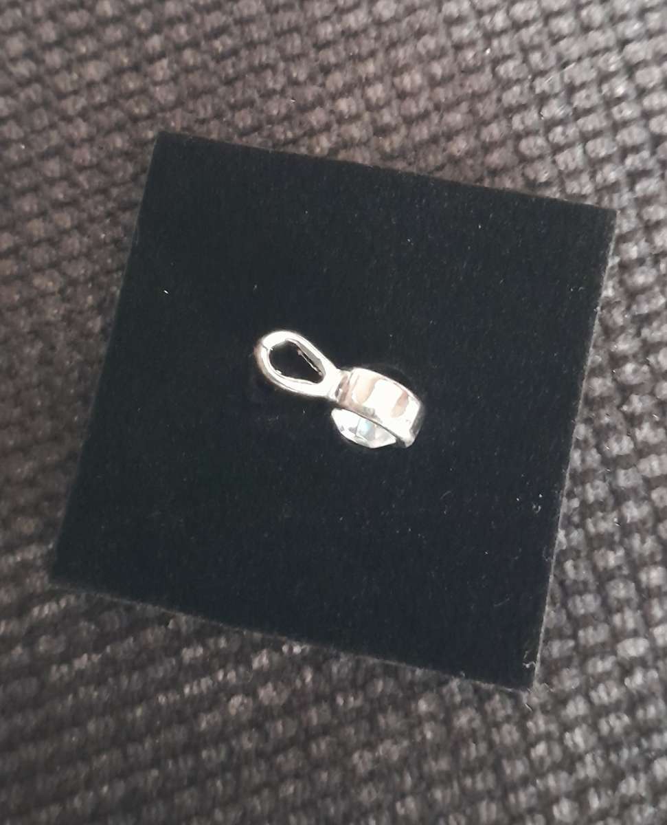 Stainless steel cubic zirconia pendant