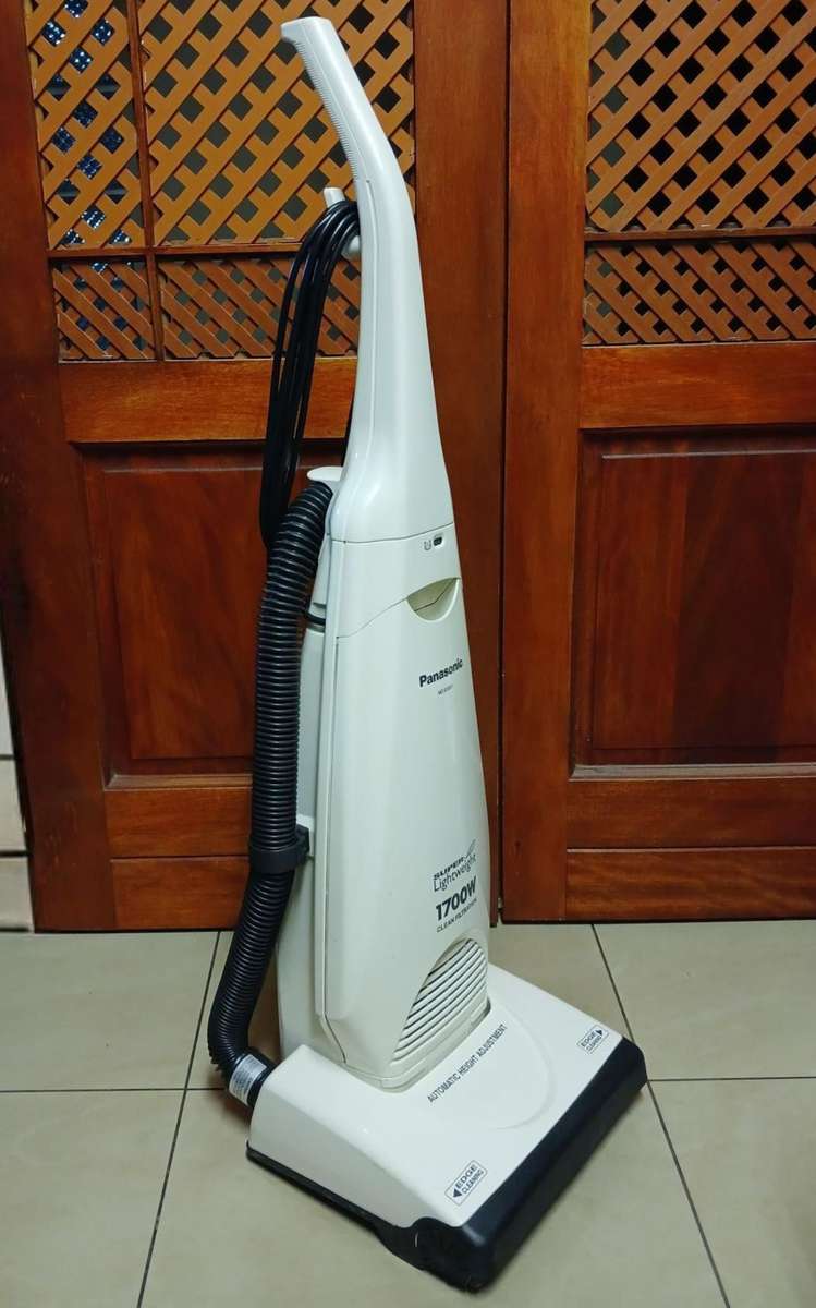 Panasonic Upright Vacuum Cleaner 1700 watt - white