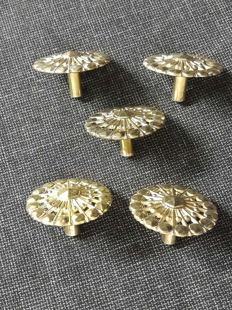 Vintage antique door knobs x 5