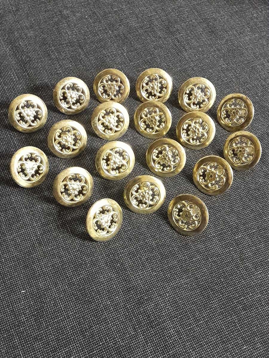 Vintage antique door knobs x 19