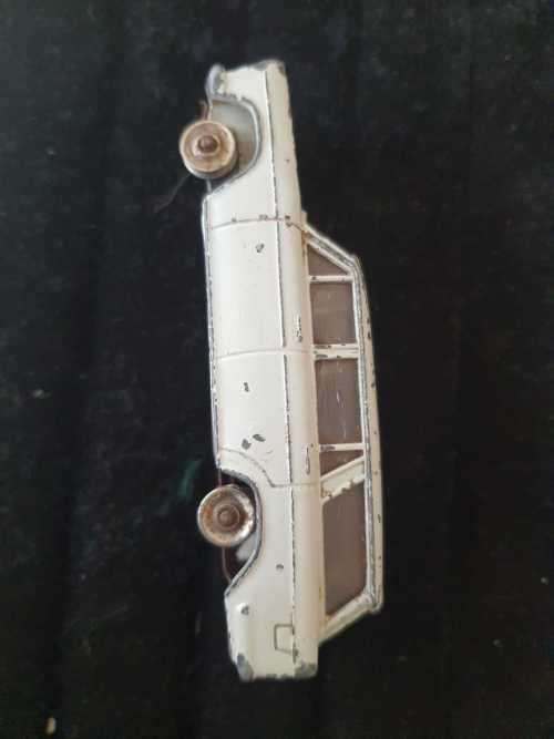 Cordi 53 DINKY TOYS FIAT 1800 MADE IN FRANCE, SDGC 548