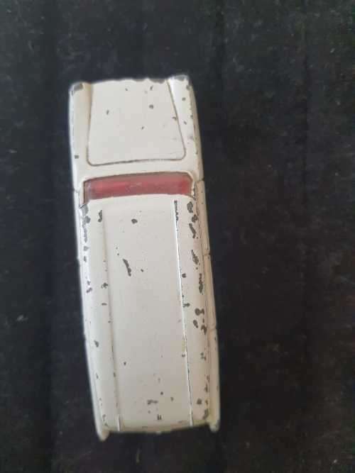 Cordi 53 DINKY TOYS FIAT 1800 MADE IN FRANCE, SDGC 548