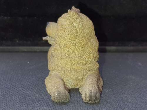 A CHOW DOG MADE IN THE US VIRGIN ISLAND CRYSTAL WORKS FIGURINE IN ACCEPTIONAL CONDITION