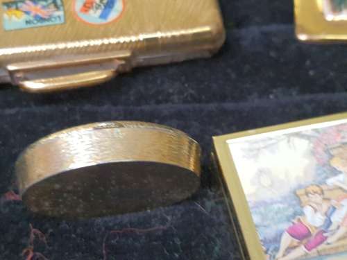 A MIXED LOT OF JEWELRY CONTAINERS FOR THE LADIES