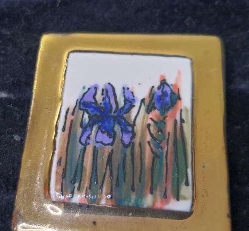 A MIXED LOT OF JEWELRY CONTAINERS FOR THE LADIES