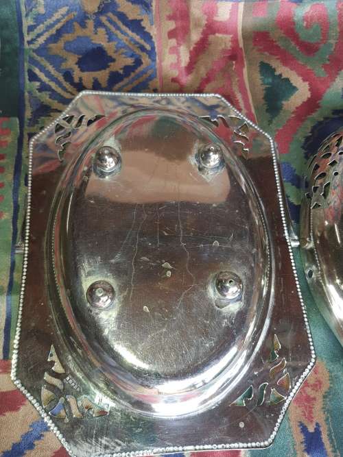 2 VINTAGE SERVING BASKETS SILVER PLATED
