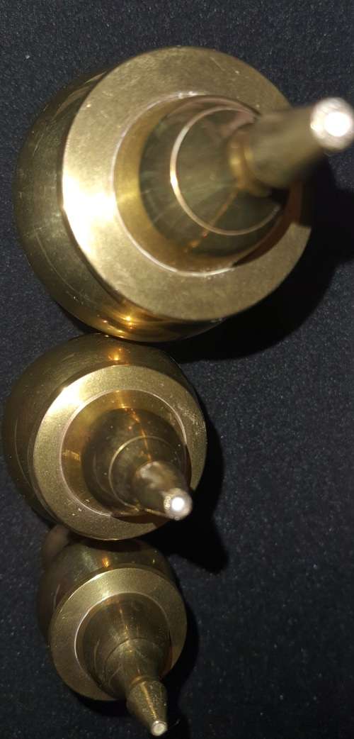 A SET OF 3 VINTAGE ARABIC STYLE BRASS CONTAINERS IN MINT CONDITION SOLD AS IS