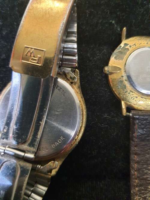 A VINTAGE COLLECTION GENTS WRIST WATCHES SOLD AS NOT TESTED