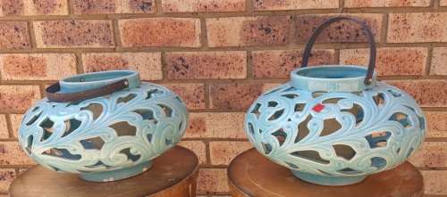 AN EXCEPTIONAL SET CERAMIC ORNATELY DESIGNED TURQUOIS COLOURED CANDLE HOLDERS