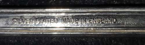 A VINTAGE SALAD LADEL SET SILVER PLATED MADE IN ENGLAND SOLD AS IS