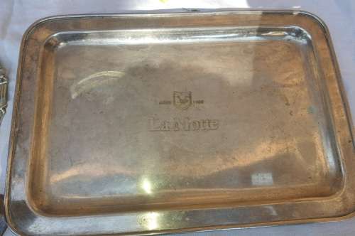 A MIXED VINTAGE JOBLOT SILVER PLATED AND PUTAL BAR UTENSILS SOLD AS IS