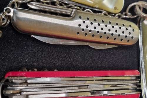 A COLLECTION FOR ALL THE MEN LIGHTERS, POCKET KNIVES AND MULTI TOOLS SOLD AS IS