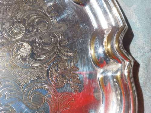 AN EDWARDIAN ART DECOR SILVER PLATED , MADE IN ENGLAND SERVING TRAY