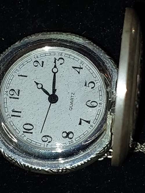 A VINTAGE AND ANTIQUE COLLECTION POCKET WATCHES