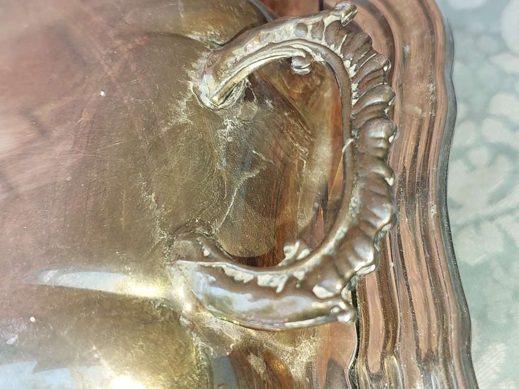 AN ANTIQUE VICTORIAN STYLE EPNS TURINE