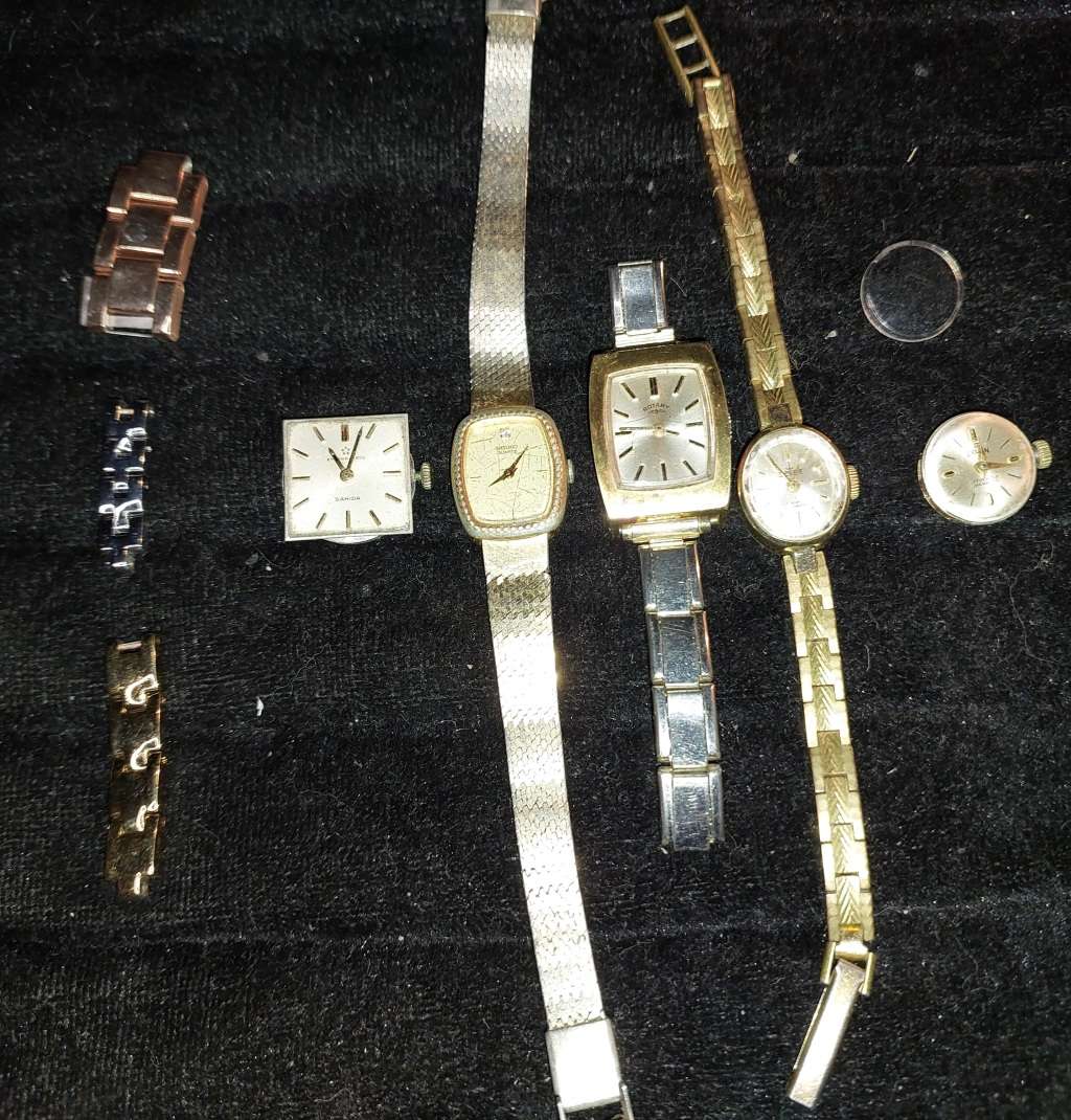 A JOB LOT ANTIQUE WRIST WATCHES