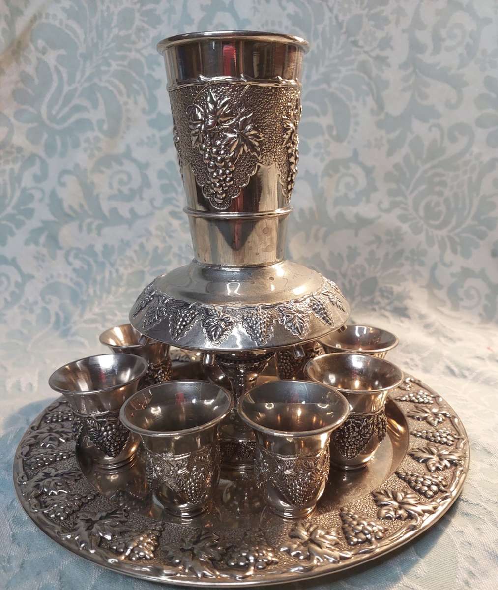 A SILVER-PLATED COMPLETE SET OF KIDDUSH FOUNTAIN