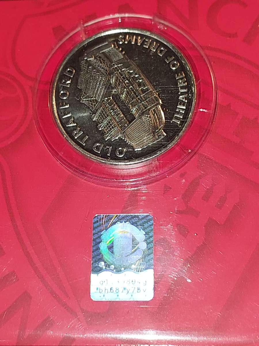 A COLLECTION OF MAN UNITED SUPPORTER`S MEMORABILIA SOLD AS IS