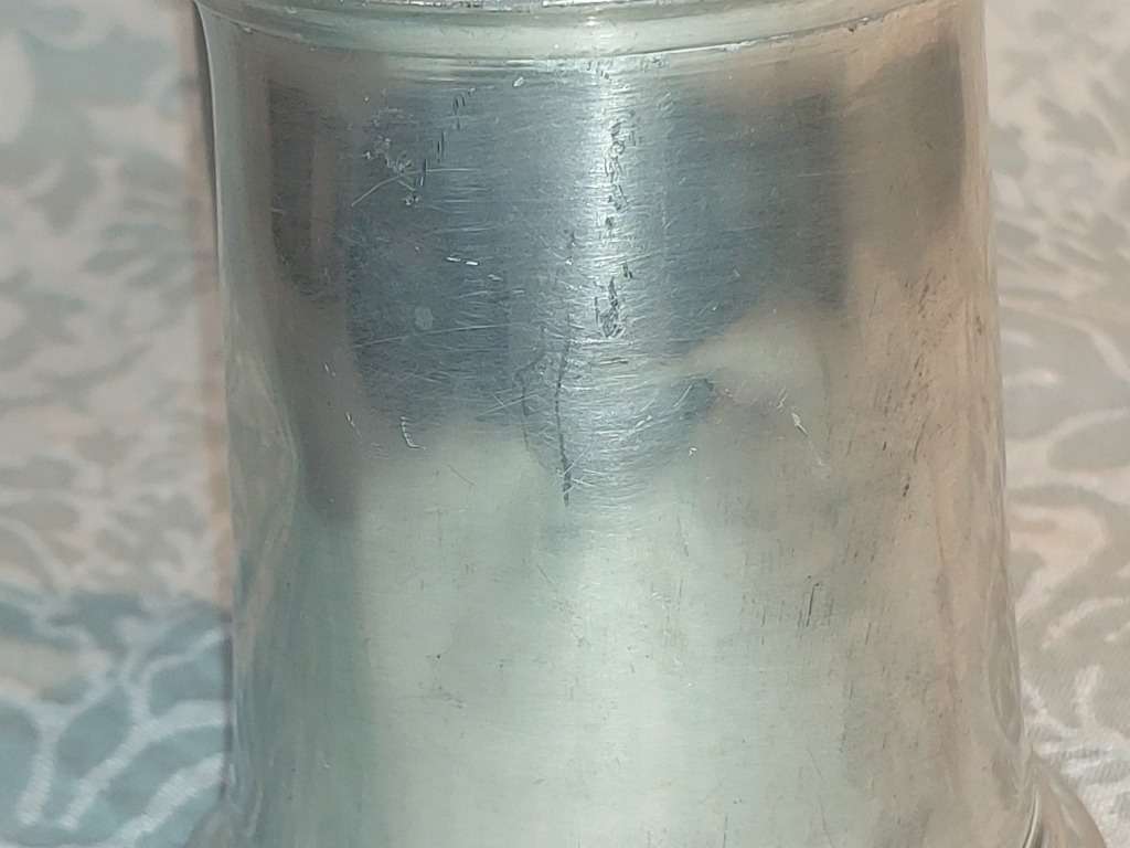A VINTAGE ALUMINIUM ALLOY WITH A CLEAR VIEW BOTTOM BEER MUG SOLD AS IS
