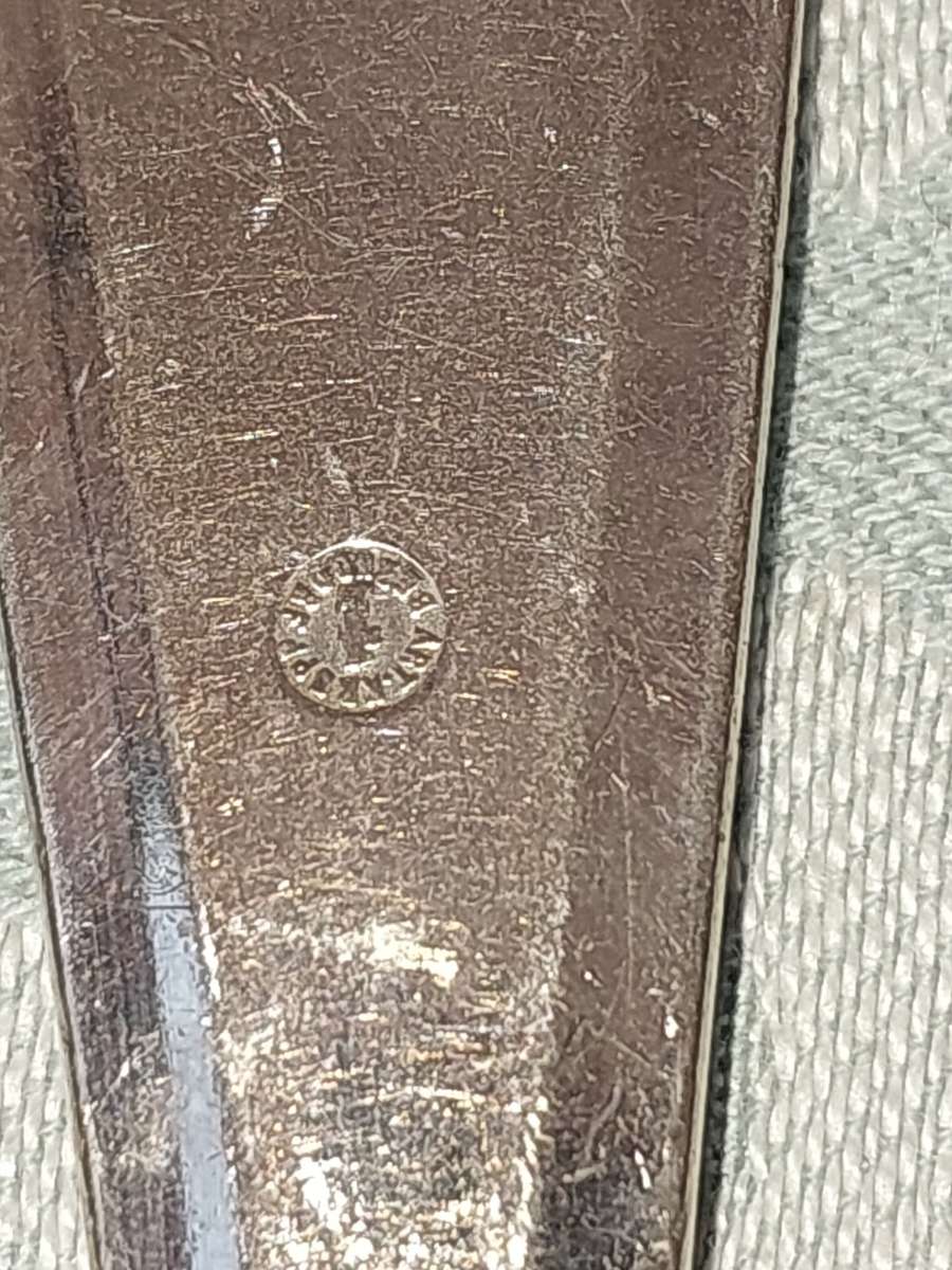 A VINTAGE SET OF 6 DINNER FORKS 21 CENTIMETERS