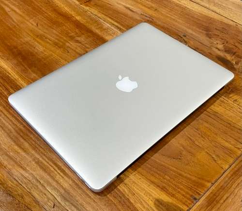MacBook Pro 15` MID 2014 Model A1398 Retina Display, i7 CPU, 16GB RAM, 256GB SSD