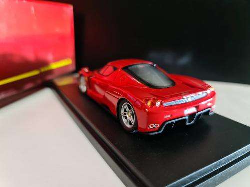 BBR-MODELS - FERRARI - ENZO SALON DE PARIS 2002