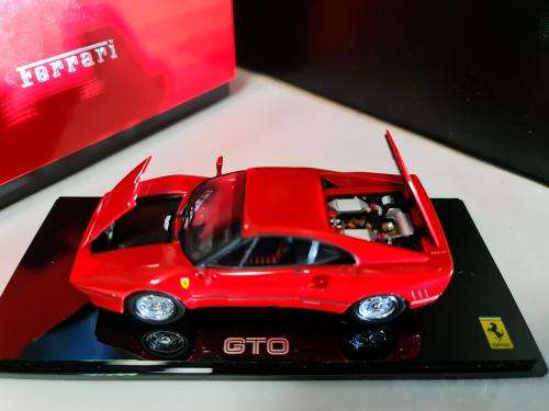 FERRARI 288 GTO RED 1/43 KYOSHO 05071R