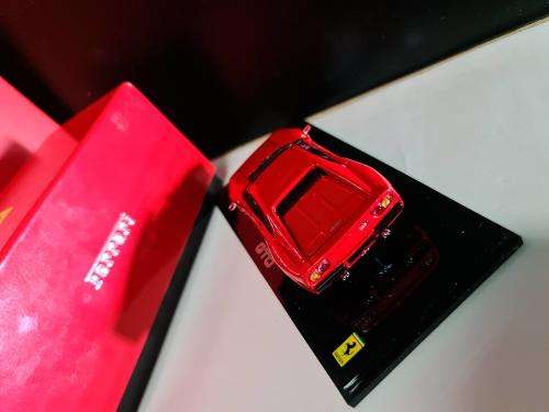 FERRARI 288 GTO RED 1/43 KYOSHO 05071R