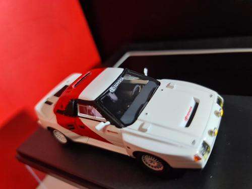 1/43 JAPAN WIT`S TOYOTA MR2 222D WHITE and RED