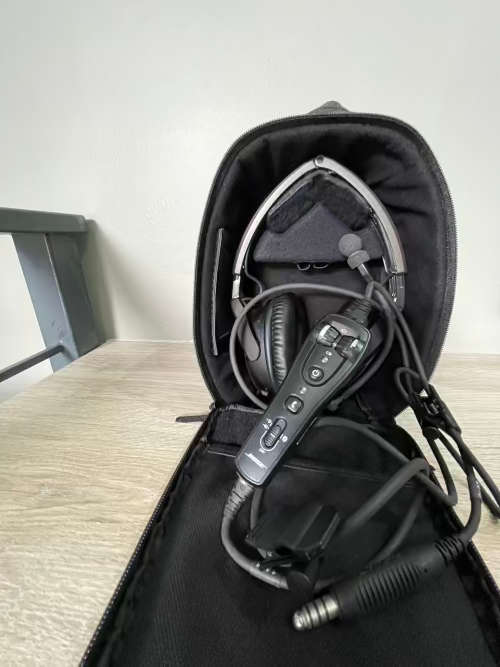 Bose A20 Aviation Headset For Helicopter (Bluetooth, Battery Power, U174 Connector, Straight Cord)