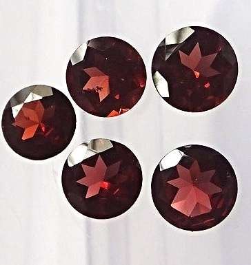 AA  Grade Garnet Lot 5 pieces 3.50 ct 4 mm 5 mm rounds