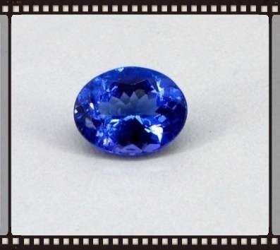 Certified AA Grade 4.88 ct Awesome Oval Tanzanite