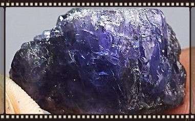 Large Rough Mineral Specimen 190 cts 30mm x 30 mm x 20 mm ap