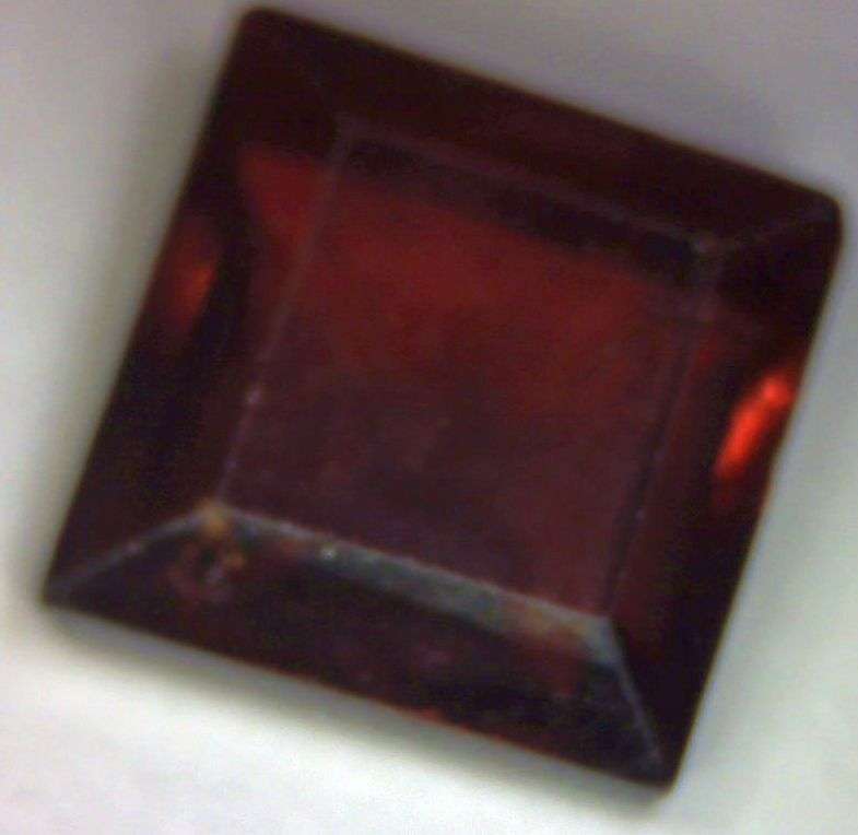 Stunning Certified AA  Grade Garnet Square  Cut 1.29 ct 5.6mm