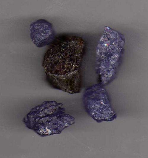 Tanzanite Crystal Lot Five  Gemmy Pieces Golden Yellow Brown / Violet Blue 18.77